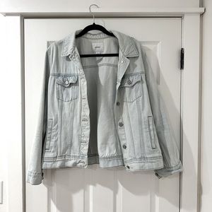 Old navy light wash denim jacket